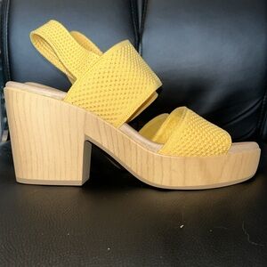 Yellow Women's Sandal with Wooden Heel